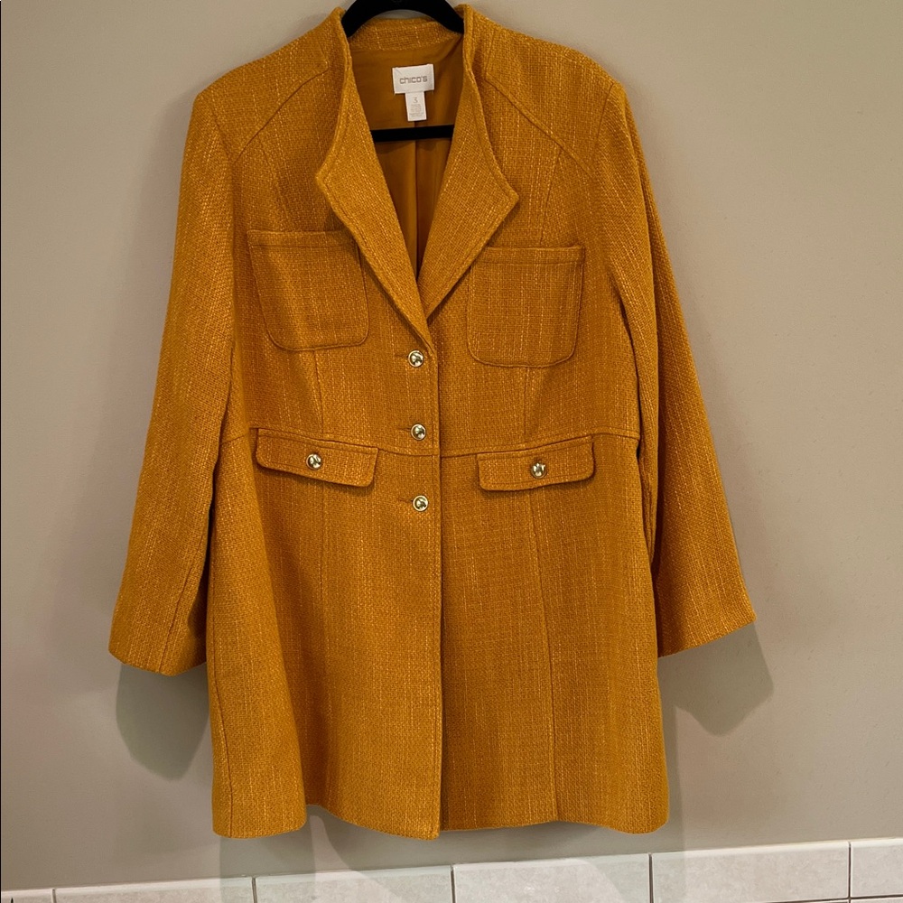 Chico's Gold Topper